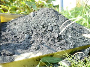 ◆””激安””◆土壌改良◆　竹炭　粉粒混合炭／顆粒　4kg以上　◆粉末 バラ　園芸　農業　ガーデニング　盆栽　家庭菜園
