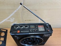 ○ 希少品 National / Panasonic 3バンドラジオ COUGAR RF-888 ヴィンテージラジオ FM受信のみ確認 現状 カバー付 中古品 ③_画像3