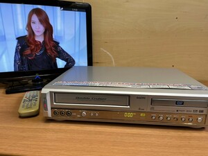 ○ SANYO DVD一体型 VHS Hi-Fi ビデオデッキ SUPER DRIVE VZ-DV1G (S) 2002年製 動作確認済 リモコン付属 中古品 ③