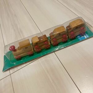  wooden toy train . car ... connection magnet steam locomotiv toy intellectual training railroad child new goods unused baby H