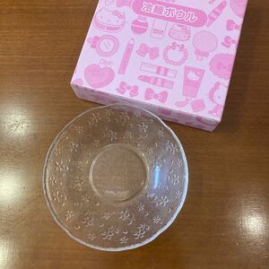 【新品】ハローキティ　キティちゃん　Hello kitty 冷麺ボウル　ガラス