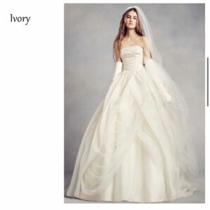 ウェディング ウエディング　ドレス 披露宴　white by Vera wang