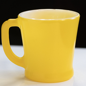 ミント！ ファイヤーキング マグ イエロー Dハンドル 耐熱 ミルクガラス パステルカラー コーヒー アメリカ製 ビンテージ カップの画像2