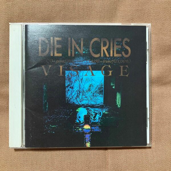 ＶＩＳＡＧＥ／ＤＩＥ ＩＮ ＣＲＩＥＳ