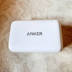 送料無料！ 中古品 Anker PowerPort III 65W Pod 充電器 USB-C PD対応 PowerIQ 3.0 (Gen2) 搭載 PSE技術基準適合 折りたたみ式プラグ