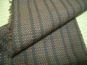 古布正絹洗い張りの大島紬はぎれ　半幅×212㎝　アンティーク昔着物リメイク古裂