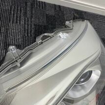 中古 NSP130 KSP130 NHP130 130系 後期 ヴィッツ ヴィッツハイブリッド 純正 左 助手席 LED ヘッドライト KOITO 52-303 打刻:LK_画像7