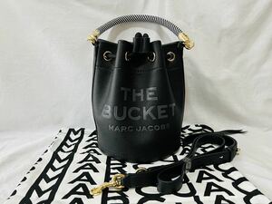 新作 MARC JACOBS マークジェイコブス The Leather バケットバッグ レザーショルダーバッグ ブラック レディース