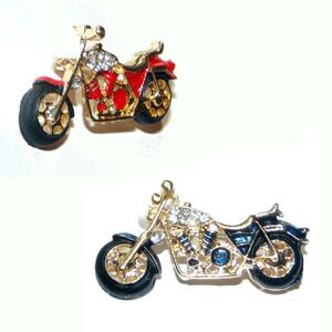 2個　バイク　オートバイ　単車　ラインストーン　ピンブローチ　ブローチ　ピンバッジ　バッジ　ラペルピン　赤色　黒色　金色