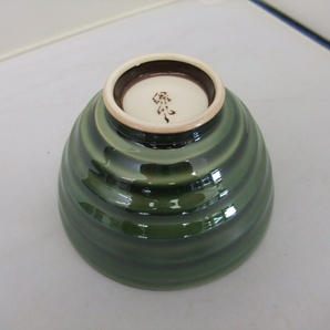 日本製 美濃焼  織部内筋 飯碗  手描き  大  茶碗 １１．５ｃｍ  味わい深い色合いの画像6