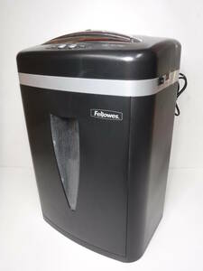 中古 電動シュレッダー Fellowes M-450CS クロスカット フェローズ コピー用紙最大７枚 事務用品 オフィス 紙裁断 中古 発送140サイズ