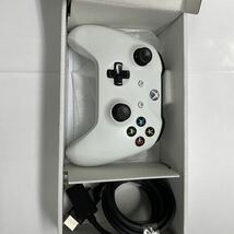 即決★動作確認済み★中古品　良品★1TB　Xbox One X ホワイト スペシャル エディション (FMP-00063)_画像4