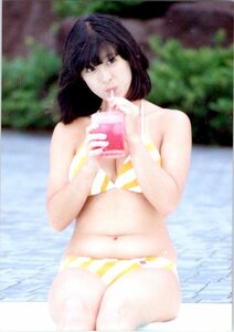 1001★生写真★河合奈保子 昭和アイドル　水着 12.5cm×8.7cm