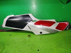 TZR250　3MA　後方排気　純正シートカウル　テールカウル　リアカウル　右