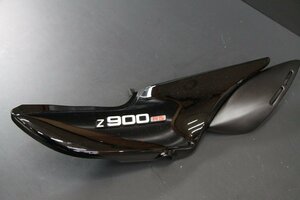 Z900RS　純正サイドカバー　右側　ブラック！