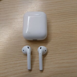 N★1円〜ジャンク品 Apple AirPods A1602 A1523 A1722第1世代 Bluetooth ワイヤレスイヤホン 接続するが音が出ない