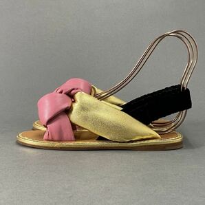 ◯1L10《未使用》miumiu ミュウミュウ Knotted Flat Sandals フラットレザーサンダル 36(22～23cm程度) ピンク ゴールド イタリア製の画像3