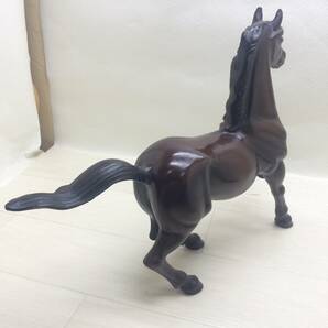 ☆アンティーク 馬の置物 駆ける馬 ブロンズ像 銅像 鋳物 金属工芸 オブジェ 美術品 インテリア コレクション 現状品 ☆K80701の画像3