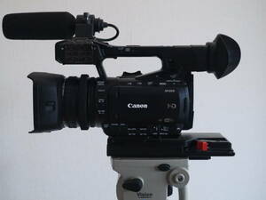 Canon XF205