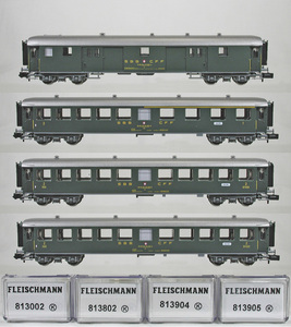 FLEISCHMANN #813002+#813802+#813904+#819305 SBB( Switzerland National Railways ) modern times . passenger car set old Logo ( dark green )