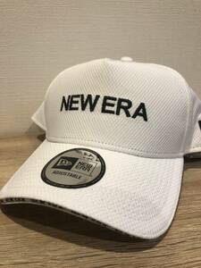 NEWERA ニューエラ　ニューエラロゴ　通気性　ゴシック体　白　つばロゴ　ADJUSTABLE　フリーサイズ