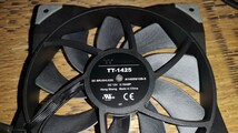 thermaltake TT-1425 a1425s12s-2 ケースファン 14cm 140mm ファン 4pin pwm その3_画像2