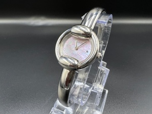 ピンクシェル GUCCI 電池交換済み 稼働 1400L バングル 腕時計 ピンク 文字盤 美品 