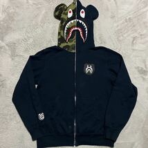 A BATHING APE BAPE KAWS MEDICOM TOY BE@R BRICK SHARK HOODIE シャークパーカー　パーカー　スウェット　1st CAMO STA BABY MILO XL_画像1