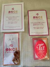 TWICE ONCE JAPAN ファンクラブ 継続 特典 限定 グッズ キーホルダー 会報 _画像5