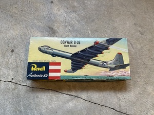 現状品●Revell/レベル CONVAIR B-36 Giant Bomber Kit H205:98 プラモデル コレクション ヴィンテージ レア 航空機 戦闘機●