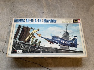 未組立①●Revell/レベル Douglas AD-6(A-1H) Skyraider ダグラス スカイレイダー 1/40 H-261:1200 プラモデル コレクション レア 航空機●