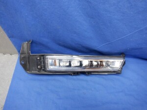 オデッセイ　RC1/RC2　右フォグランプ　LED　W3742　71174-T6A (Z9341)