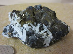 店内箱-2　　ペルー産　水晶　鉱物結晶