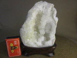 Art hand Auction 店内箱-6 値下げ 鉱物 結晶 天然 水晶 未研磨 自然石 9.5cmx15cmx6cm 780g 和洋のインテリア, ハンドメイド作品, インテリア, 雑貨, 置物, オブジェ