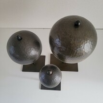 展示品 金属 無機質 球体 回転 立体オブジェ 三体セット 浮遊 空間 ディスプレイ モダン ミッドセンチュリー デザイン 置物 オブジェ _画像4