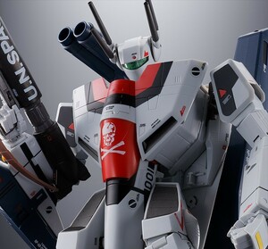 魂ネイション2023限定 DX超合金 劇場版 VF-1S ストライクバルキリー（一条輝機） メカニックエディション 「超時空要塞マクロス 」