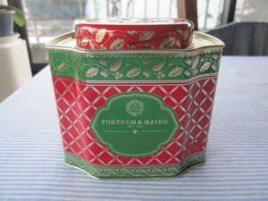 Fortnum&Mason フォートナム＆メイソンの大きなクリスマスティの空き缶