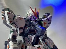 MG 1/100 RX93νガンダム 改修 塗装済完成品 ニューガンダム ガンプラ完成品 NU GUNDAM_画像8