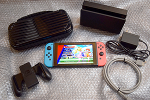 動作確認済】Switch＋周辺機＋オマケ(マリオテニスエース、ケース)付　本体＋joy-con＋ドック＋アダプター