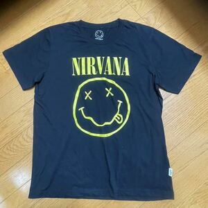 NIRVANA ニルヴァーナ Tシャツ 半袖　スマイル L バンド バンT