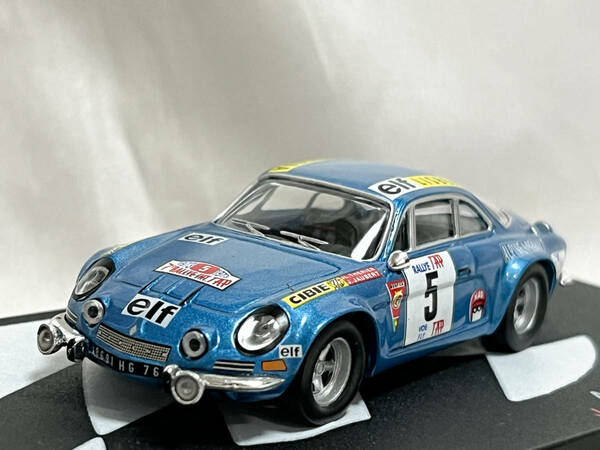 ラリーカーコレクション 1/43 アルピーヌ ルノー A110 1800 1973 ラリー・ポルトガル 優勝 ジャン＝リュック・テリエ