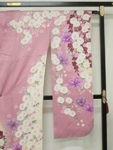 正絹振袖　美品　2030　アイボリー/赤紫　枝垂れ桜・蝶【中古】_画像5