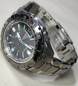 使用感あり 稼働品 CASIO OCEANUS 定価63,000円 電波ソーラー腕時計 OCW-P100 メンズ カシオ オシアナス