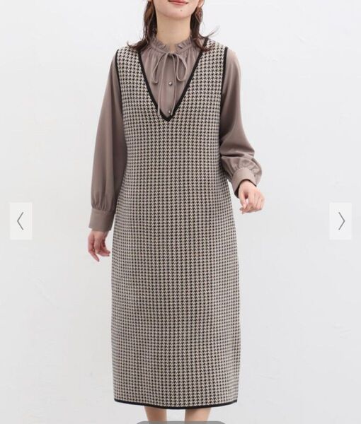 【新品・タグ付き】Honeys Vネックジャンスカ ベージュ×クロ LL
