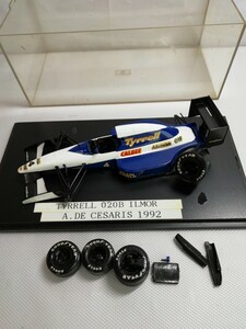 [ジャンク品] Tyrrell 020B ILMOA /ティレル020B イルモア プラモデル 完成品 ケース付き メーカー不明 破損あり