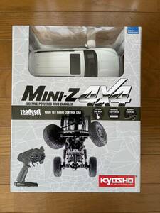 京商 (KYOSHO) ミニッツ4×4 レディセット トヨタ ランドクルーザー 300 プレシャスホワイトパール