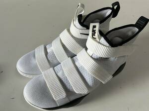 ②j930◆Nike ナイキ◆LEBRON SOLDIER 11 レブロンソルジャー ハイカット スニーカー バッシュ バスケットボールシューズ ホワイト 28.5cm