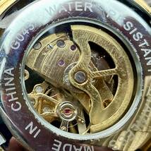 【動作品】スケルトン 腕時計 メンズ 自動巻き 男性 ゴールド ノーブランド ケース径46㎜ ラウンド型 金色 ゴールドカラー_画像9