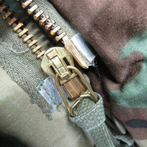 80s 米軍実物 サイズ S-R 3rd M-65 フィールド ジャケット ウッドランド カモ 迷彩 古着 ビンテージ ミリタリー 3JA2301の画像7