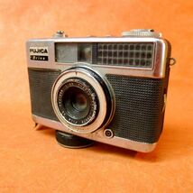 a268 ジャンク FUJICA Drive ハーフカメラ 1:2.8 f=2.8cm サイズ:幅約11.5cm 高さ約9.5cm 奥行約4.5cm/60_画像3